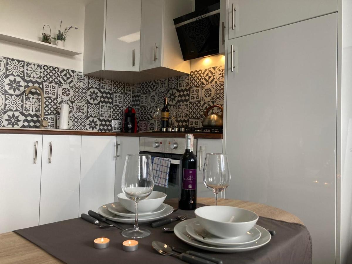Apartament Miodowa 9 ズビエジニエツ エクステリア 写真